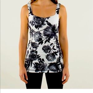 Lululemon aria tank II